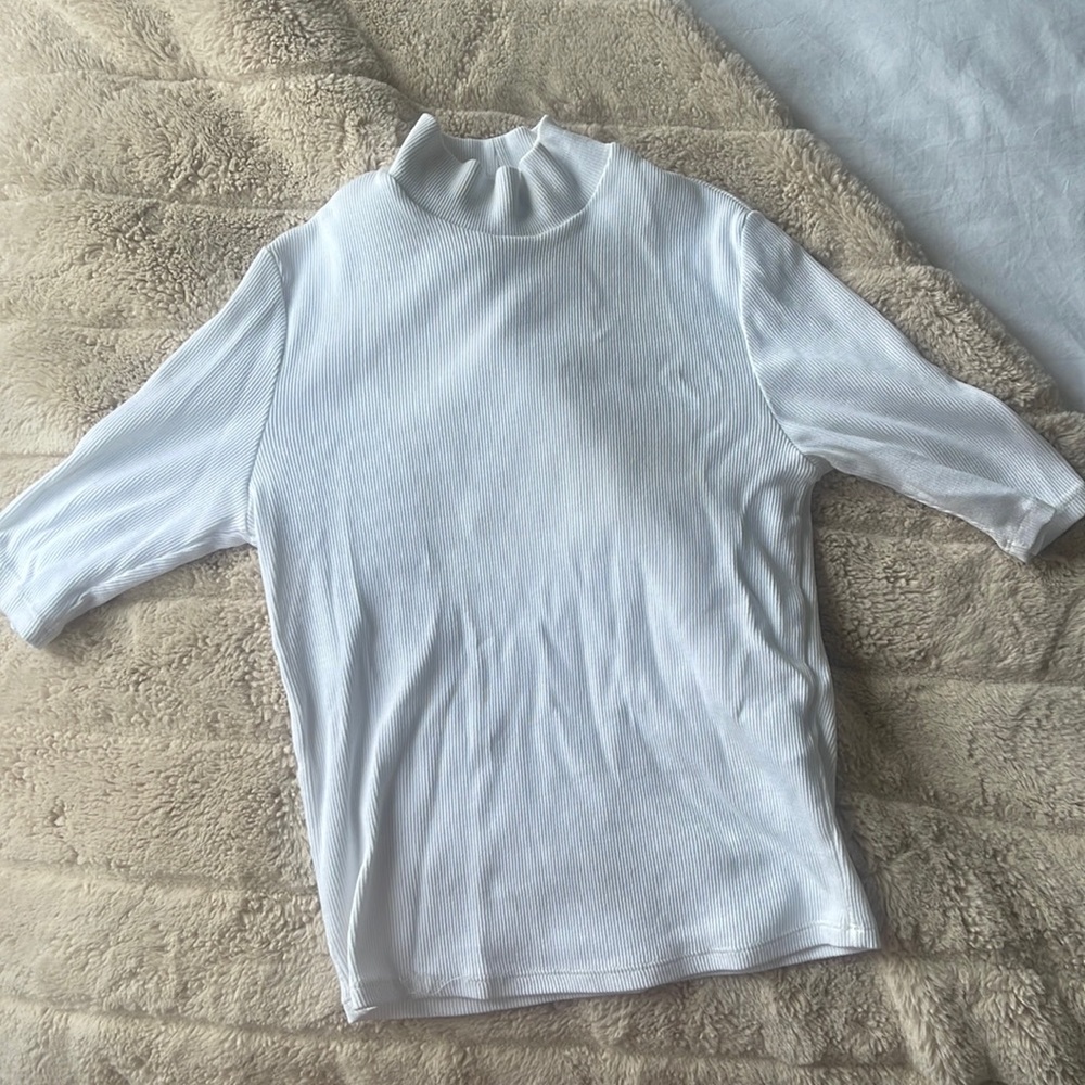 White turtleneck with short sleeves